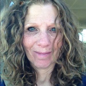 Meet your Posher, Ellen